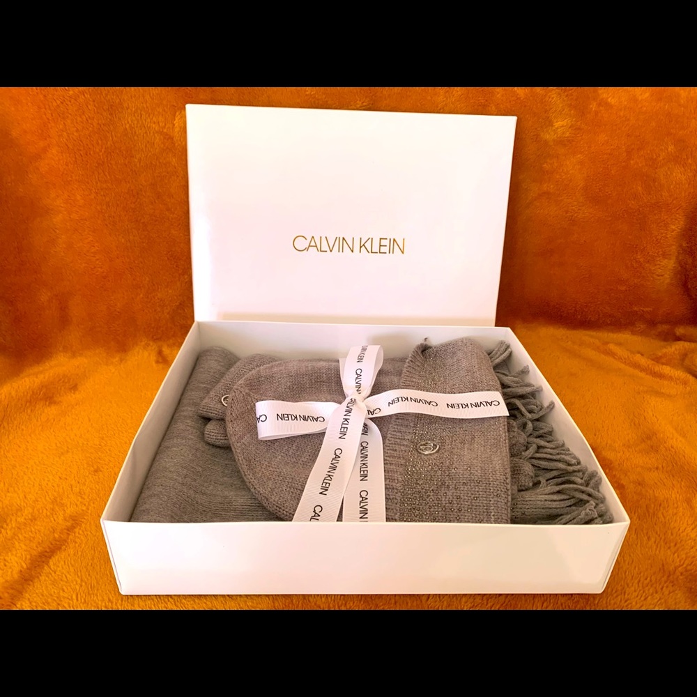 Calvin Klein winter accessories set